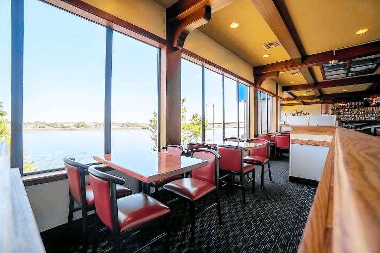 Clover Island Inn — photo 4