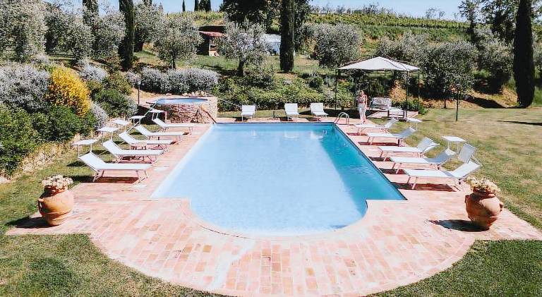 Fully equipped beautiful villa with grill, private pool & patio | Perfect for remote work | Dogs allowed — photo 2