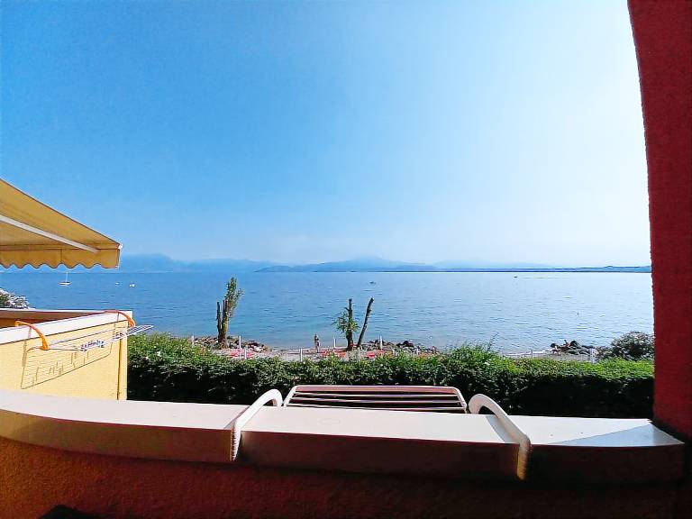 Apartment with garden & terrace | Mountain view — photo 4
