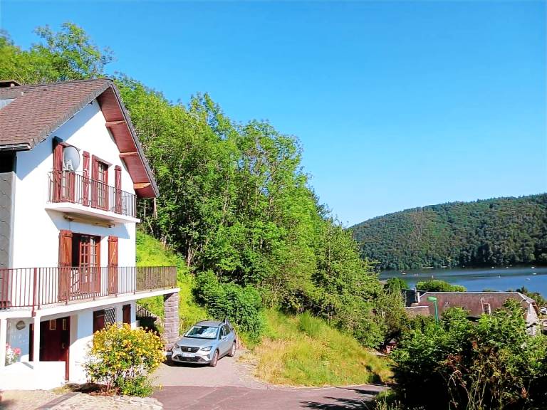 Gîte Chambon-sur-Lac