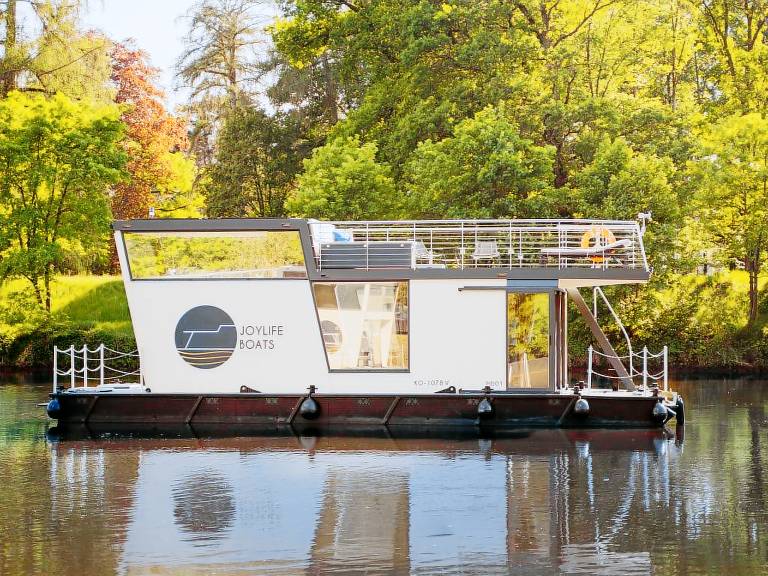 Floating Home Hausboot in Mettlach Hafen