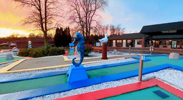 Village Inn on the Lake — photo 4