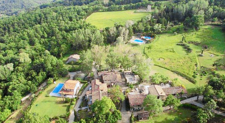 Apartment with garden, pool & terrace in Poppi