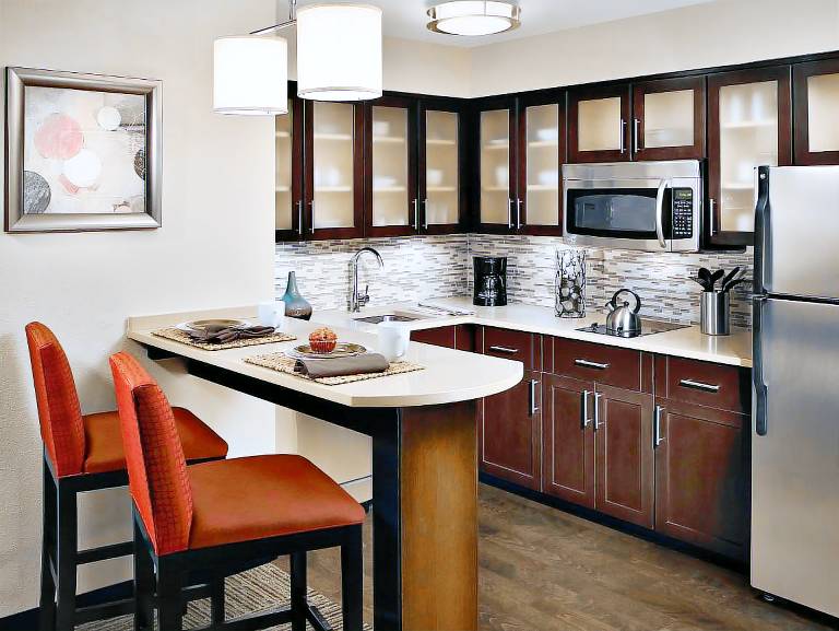 1 Bdrm Suite 2 Dbl Nonsmoking