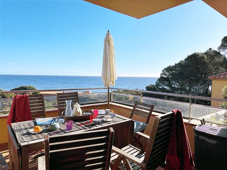 Apartment 'Sa Calma 2 - 1D' with Sea View, Wi-Fi and Air Conditioning — photo 5