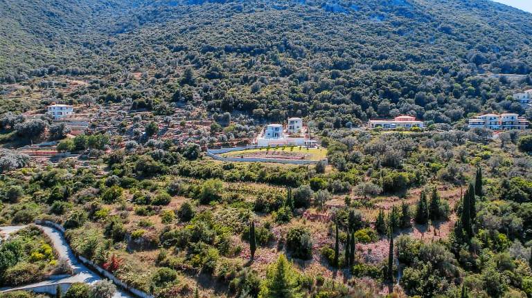 Fully equipped big villa with terrace, private pool & barbecue | Suitable for remote work | Pet-friendly in Lefkada