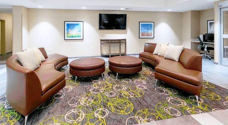 Candlewood Suites Rochester Mayo Clinic Area By IHG — photo 3
