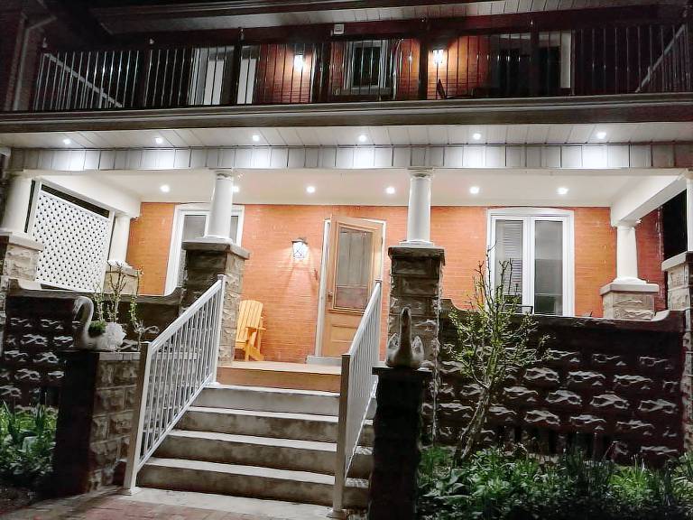 Bed and breakfast  Stratford