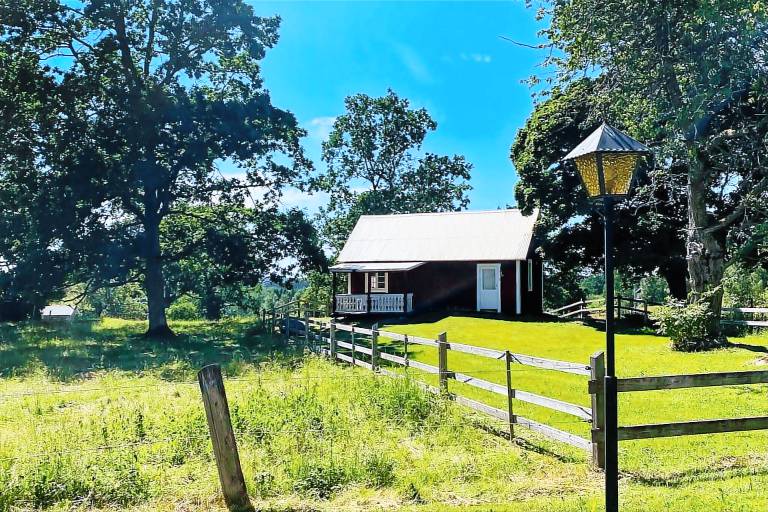 House with garden & grill — photo 4