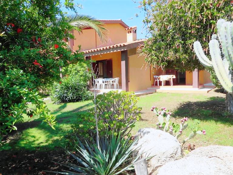 Holiday apartment with garden & barbecue | Close to the beach | Pet-friendly — photo 4