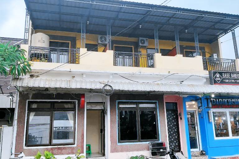 OYO 3895 D Luck Homestay