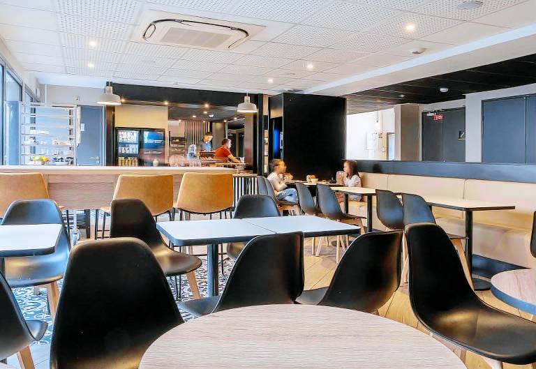 B&B HOTEL La Rochelle Centre Les Minimes — photo 2