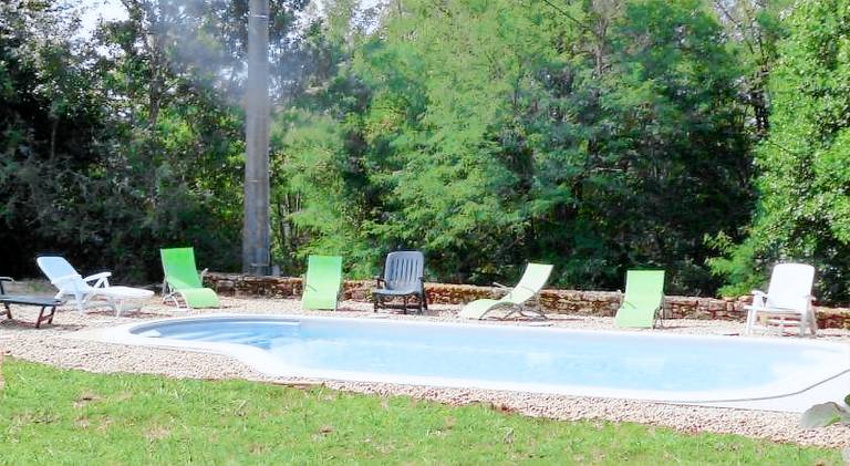 Vacation home with pool — photo 2