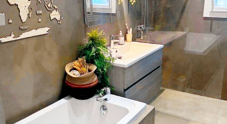 Villa with pool | Pets allowed — photo 2