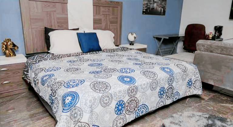 Acogedora recamara, con balcon y entrada independiente in Tampico
