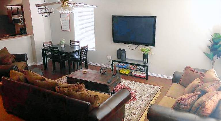 House | Pets allowed in Dallas, TX