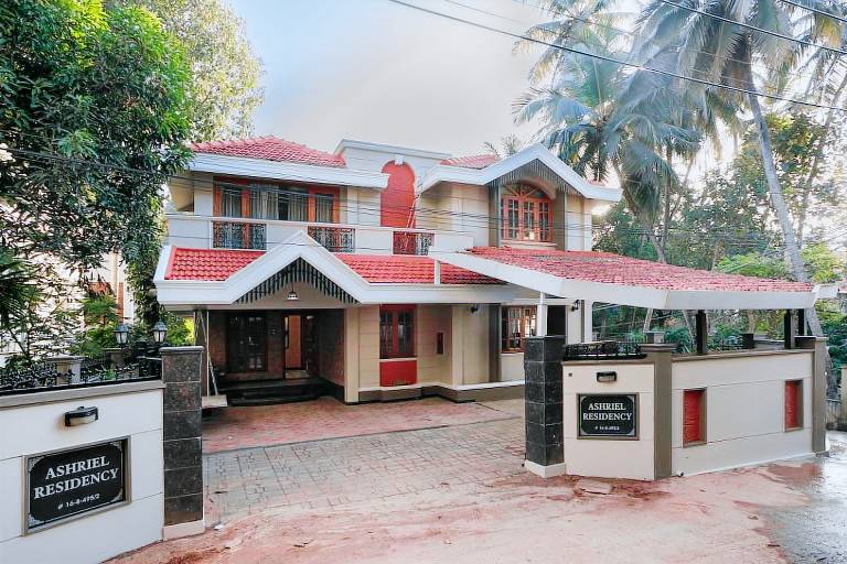 House with 2 rooms for 16 persons in Mangaluru