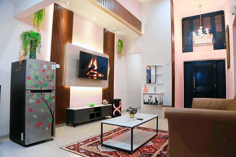 120 m&sup2; Villa