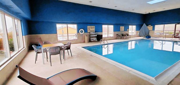 Hampton Inn Hillsville — photo 3