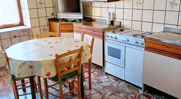 House with 2 rooms for 5 persons — photo 5