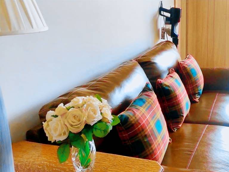 Family-oriented pleasant cottage with BBQ, jacuzzi & garden | River view | Beach nearby | Pets allowed — photo 5