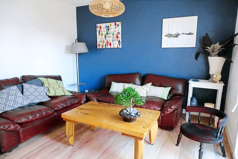 Fully equipped vacation home with patio & yard | Dogs allowed — photo 3