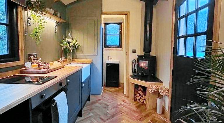 Travellers Rest Glamping Pods & Shepherds Hut — photo 3