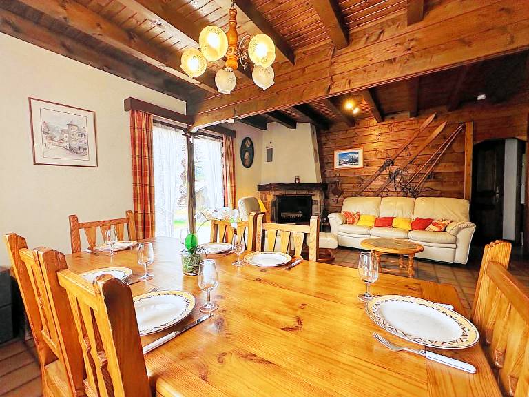 Family chalet with garden and fireplace, pets allowed — photo 4