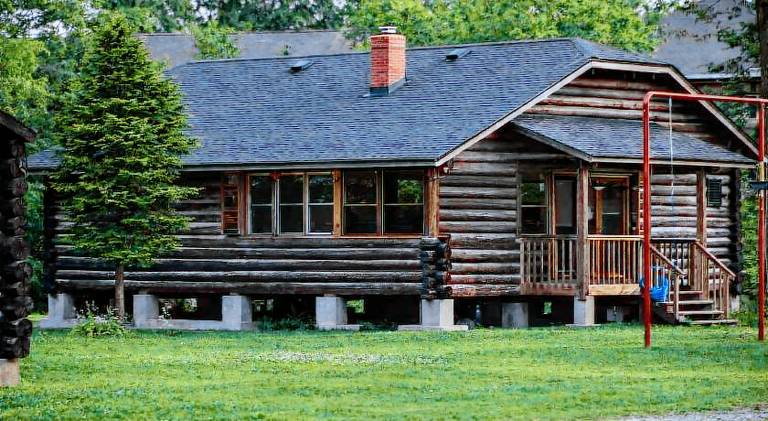 Nice vacation home | Dogs allowed in Kawartha Lakes, ON