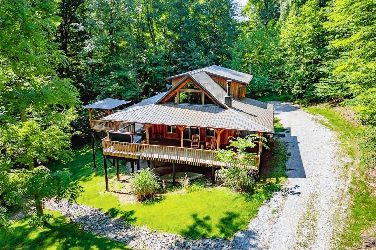 Cabin  Unionville