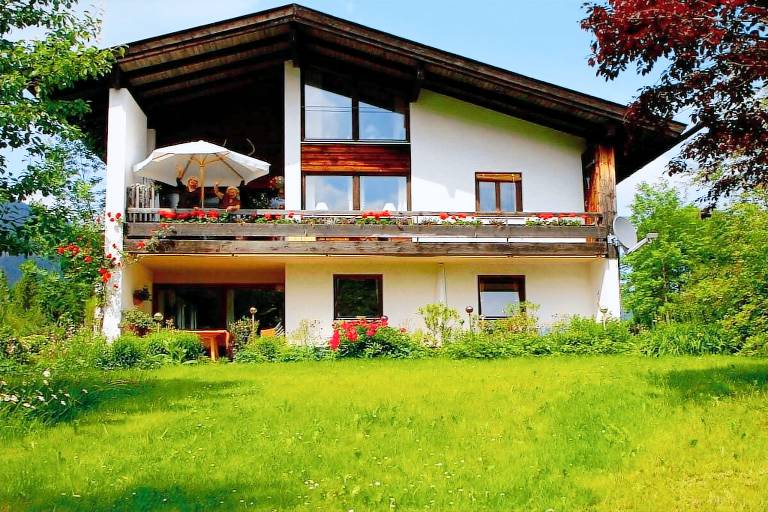 Ferienhaus mit Hund inJosefsthal, Schliersee Bayern f&uuml;r max. 5 Personen