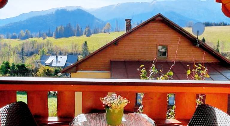 Lodge with barbeque & garden — photo 4