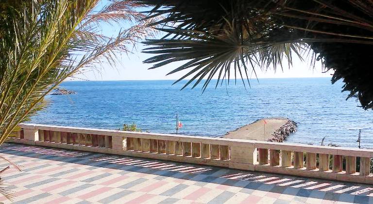 Holiday apartment with 2 rooms for 6 persons — photo 5
