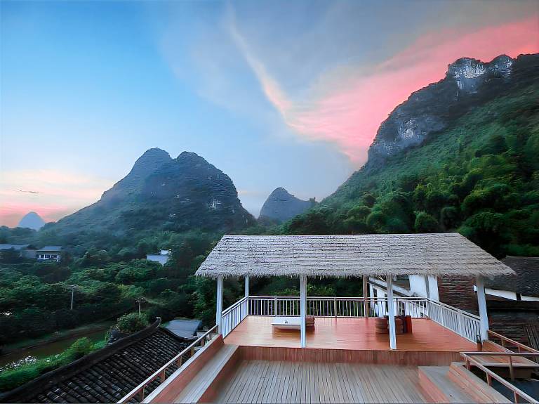 Zen Box House in Guilin