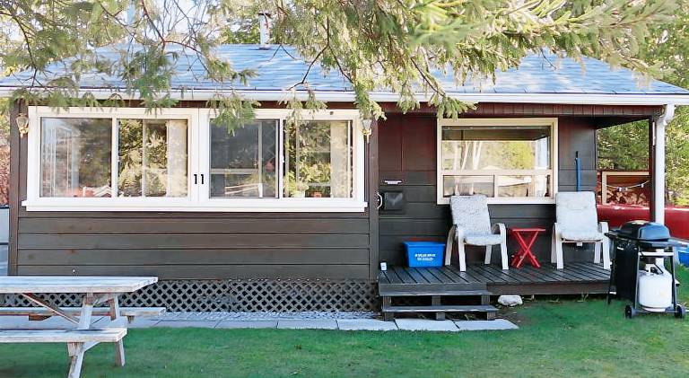 Vacation home with 2 rooms for 4 persons in Kawartha Lakes, ON