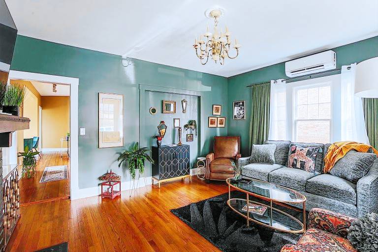 Apartment Staunton