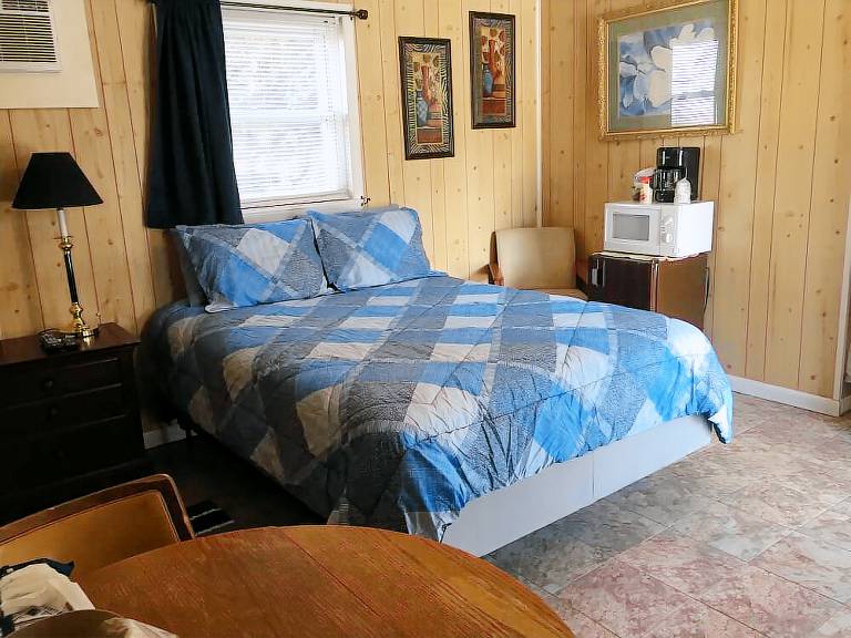 Motel  Robbinsville