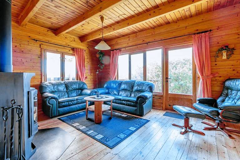 Vacation home with sauna, patio & grill — photo 3