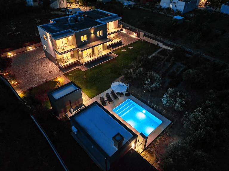 Ferienhaus in Kupari, Čelopeci für max. 14 Personen, Ferienhaus in Kupari, Čelopeci für max. 14 Personen,