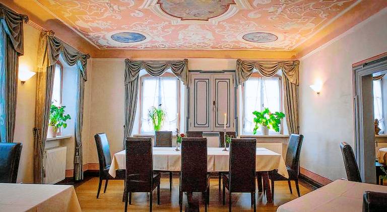 Der Patrizierhof - Weingut Gasthof Hotel - Familie Grebner — photo 3