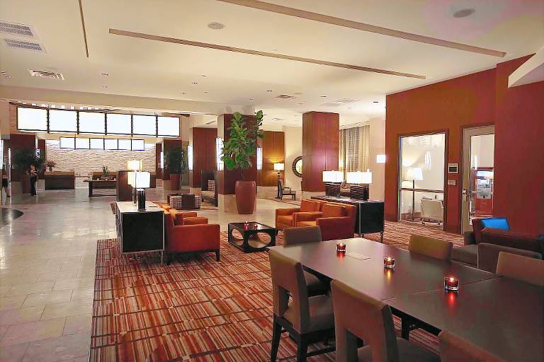 Embassy Suites by Hilton Palmdale — photo 3