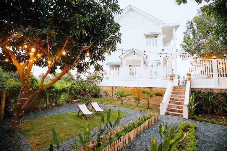 Villa with garden, hot tub & barbeque — photo 3