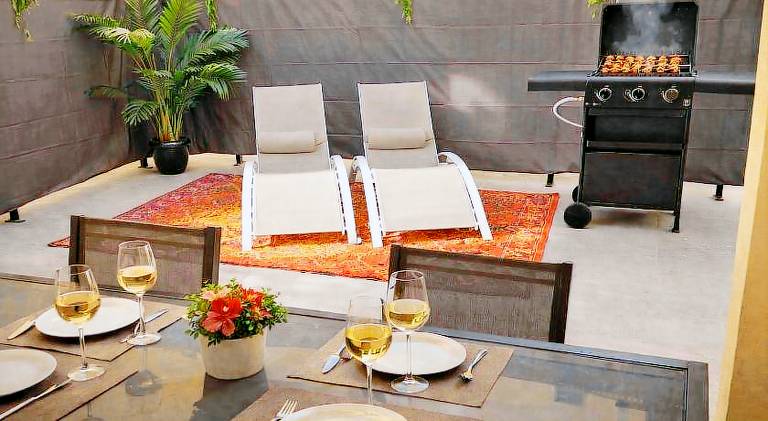 Fully equipped pleasant holiday apartment with grill & patio | Next to the beach | Perfect for remote work | Pets are welcome in Menton