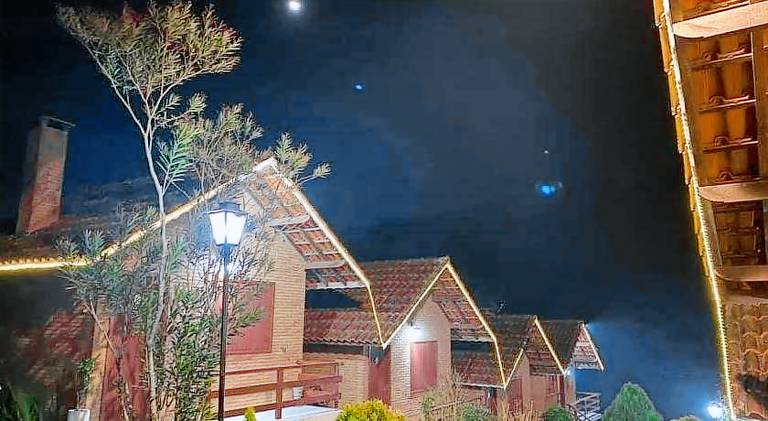 Lodge with yard | Pets are welcome in Camanducaia
