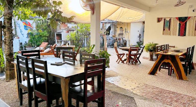 Serviced apartment with garden, barbeque & pool in Bacalar