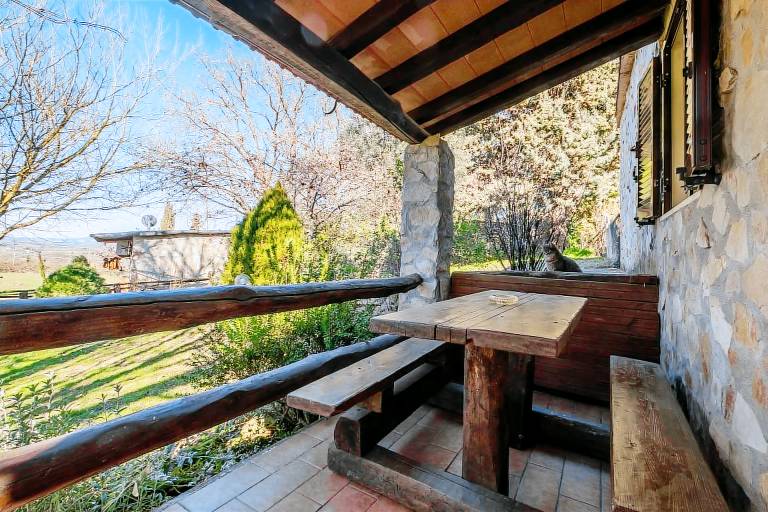 Farmhouse "Gufo" with Shared Pool, Private Terrace & Wi-Fi — photo 3