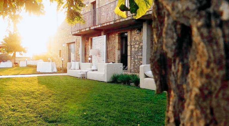 Farm with yard & patio in Caltagirone