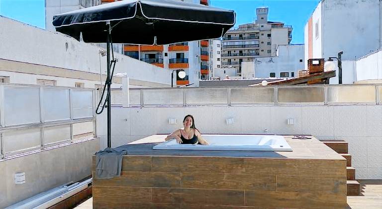Cobertura Guaruja Apto com Jacuzzi e Churrasqueira — photo 3