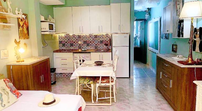 Rental apartment with pool & hot tub — photo 4