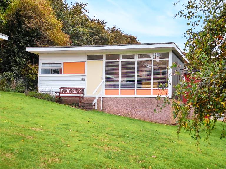 Child-friendly cottage with yard | River view | Close to the beach | Pets are welcome in Cromer